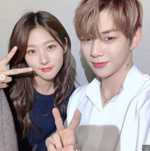 `새내기` 김새론·강다니엘 평행이론?…왕따→자퇴