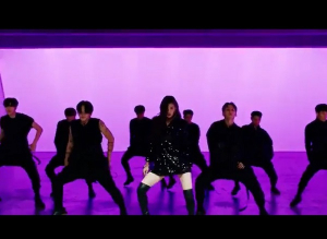 승리의 대처는 YG 수장 양현석에게 배웠나…침묵→홍보