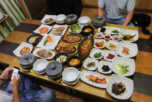 봄나들이 가기 좋은 거제도 맛집 추천 ‘물레방아한정식’ 제철음식으로 한 상 가득