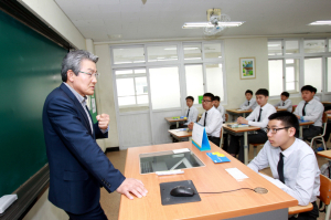 “멀게 느꼈던 시장님 알고보니 멋진 선배님”
