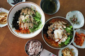 해녀가 잡아올리는 신선한 해산물만 제공하는 제주도 성산일출봉 맛집 ‘어멍이해녀’