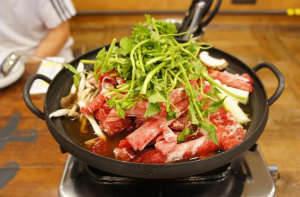 안산 맛집 ‘복덕집’ 불낙전골로 몸보신하는 손님 늘어나
