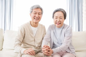 한국장학진흥원, 요양보호사·사회복지사 관련 노인교육 자격증 8종 무료인강 이벤트 진행