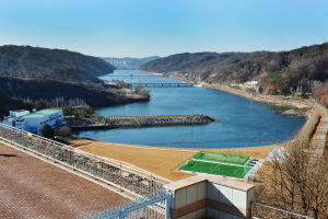 <기획> 낙동강을 거닐다5-안동호에 어둠이 내리면 진모래 속 견훤의 울음소리가 들리는 듯