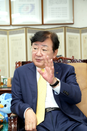 권영세 제39회 대한민국연극제in안동·예천 대회장 인터뷰
