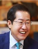 홍준표 대구시장, 티웨이항공 이전 업무협약식