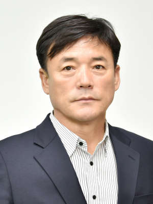 <창간축사>윤경희 청송군수 “날카로운 비평으로 지역사회 이정표 역할”
