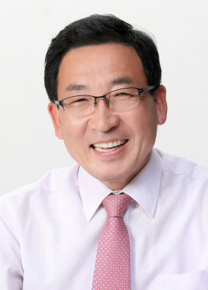 <창간축사>김해철 달서구의회 의장 “날카로운 현안 분석ㆍ균형 있는 목소리 갖춰”