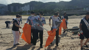 울진해경, 후포해수욕장 정화 활동