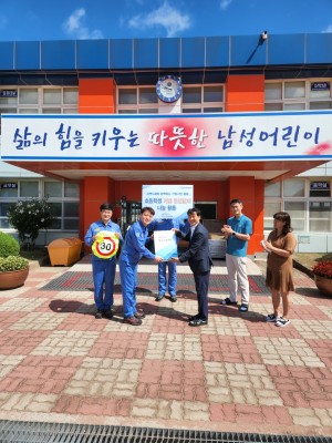 포스코플랜텍, 지역 초등학생에 가방안전덮개 나눔활동