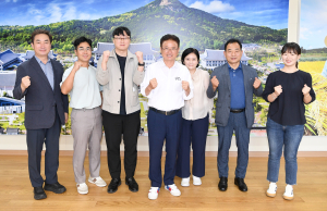 “경북도 유튜브 보이소TV 한 수 배우러 왔죠”