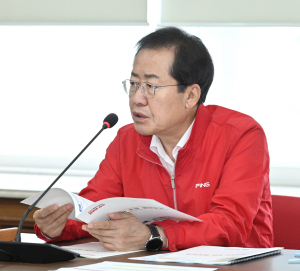 현안챙기기 나선 홍준표 대구시장