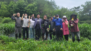 외국인 계절 근로자와 신뢰 쌓는 봉화군 재산면