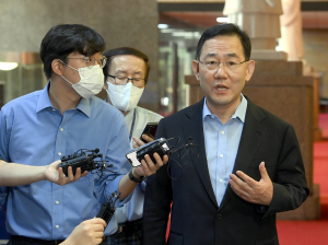 주호영 “당 재건 위해 힘 모아야”
