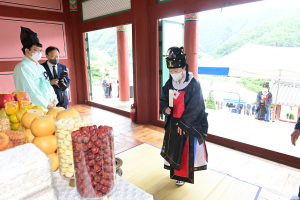 김상희 봉화군의장, 여성 최초 아헌관 참례