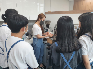 울진군청소년지원센터, ‘홈카페 마스터’ 운영 마무리