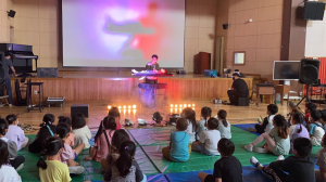 김천다수초병설유치원, 행복감 증진을 위한 마술쇼 관람