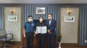 국민은행 신암지점 여직원, 보이스피싱 예방 감사장 받아