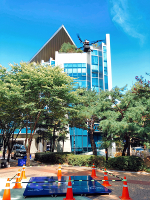수성구 “드론으로 도서관 책 받아보세요”
