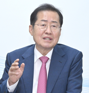 취임 100일 홍준표 대구시장 “기득권 카르텔 타파 시정혁신”