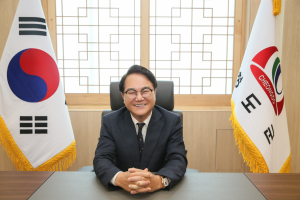 김하수 청도군수 “청도 발전 위해 묵묵히 걸어가겠다”