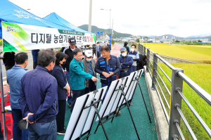 군위 “드론 벼 직파 쌀값 안정화에 기여”