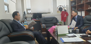 김진열 군위군수, 주호영 원내대표와 대담