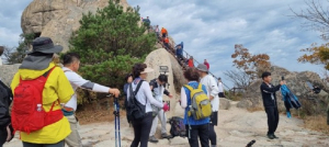 상주 속리산 문장대 등산대회 '성황'