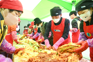 청송군, 정성 가득 김장 김치로 ‘이웃사랑 실천’