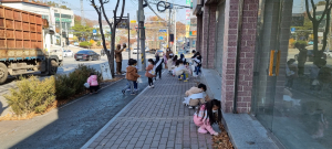 <포토>구미오태초등학교 병설유치원 어린이들이 어른들에게 주는 따뜻한 희망의 메세지