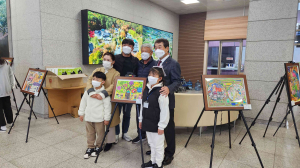 김천, 대신동 초등학생 그림공모전 수상자 격려
