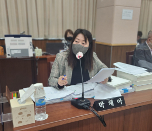 박채아 도의원 “기간제 교사에 담임 떠넘기기 만연”