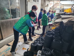 상주 공성면 새마을부녀회, 사랑의 연탄 배달