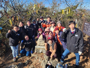 상주 화서면 체육회, 화서사랑 면민화합 등반대회 '성황'
