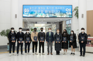 한울본부, 울진 체육특기생 육성 위한 장학금 전달