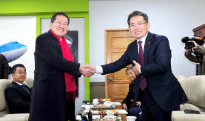 홍준표 시장 “대구시민들 군위 편입 환영”