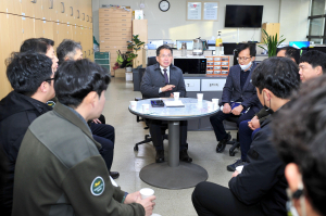 직원과 격의없는 소통 나선 김진열 군위군수