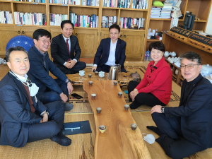 권기창 안동시장, 경북도지사와 현안사항 공유