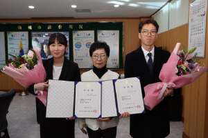 상주시의회, 인사권 독립 후 첫 임용장 수여