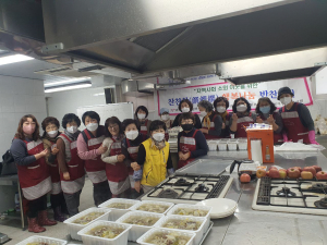 봉화여성자원봉사대, 정성 듬뿍 ‘건강반찬’ 전달