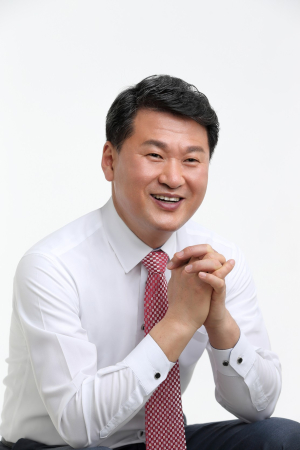 김성수 부산 해운대구청장, 포항에 ‘고향사랑기부금’ 100만원 기탁
