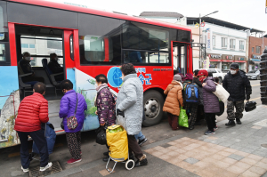 청송군, 무료버스 운행 ‘1석3조’ 효과