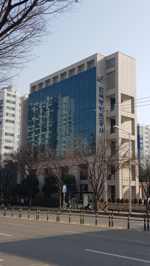 한국농어촌공사, 농지연금 가입연령 낮추고 상품 유형 확대