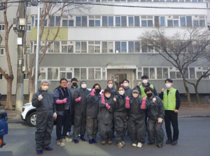 대구 동구 안심1동 중증장애인세대 청소 봉사 실시