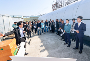 성주군, 참외하우스 연결형 꿀벌수정 개발