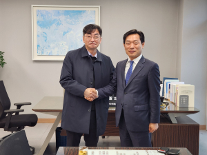 포스코노동조합 김성호 위원장, 고용노동부 산업안전본부 방문 ‘K-노사문화 설파’