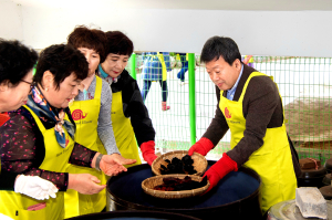 슬로푸드울릉군지부, 우산고로쇠 장 담그기 행사