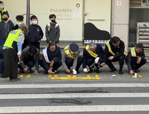 안동교육지원청  ‘동시다발 등굣길 교통안전 캠페인’