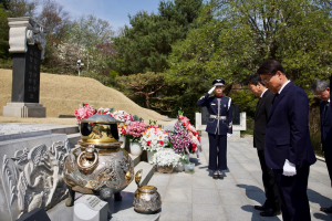 “포스코그룹 100년 기업으로”