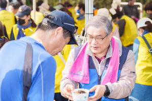 월성본부, 경주벚꽃마라톤대회장 나눔 봉사활동